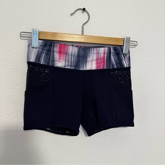 Lululemon Run Dart and Dash Shorts Deep Indigo Colorful Waistband Size 2 Women’s - Picture 3 of 10